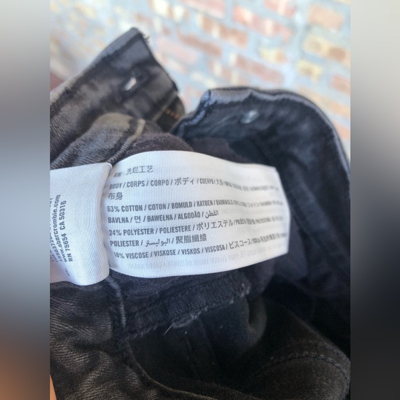 A&F Simone High Rise Notched Hem Denim - Picture 8 of 12